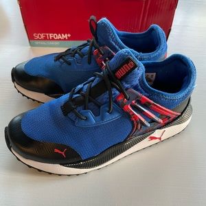 LIKE NEW! Boys Size 1 Puma Shoes